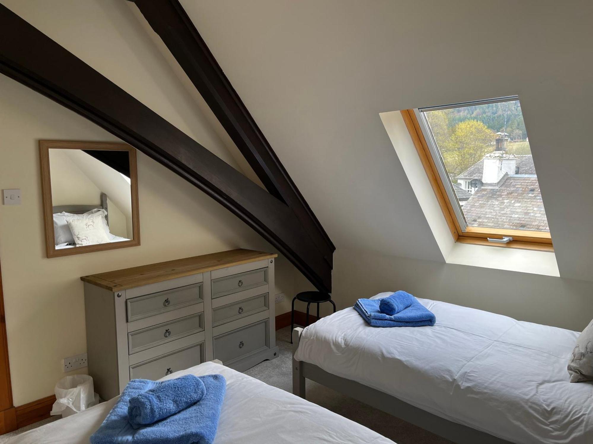 Lairds And Keepers Apartments Дънкелд Екстериор снимка